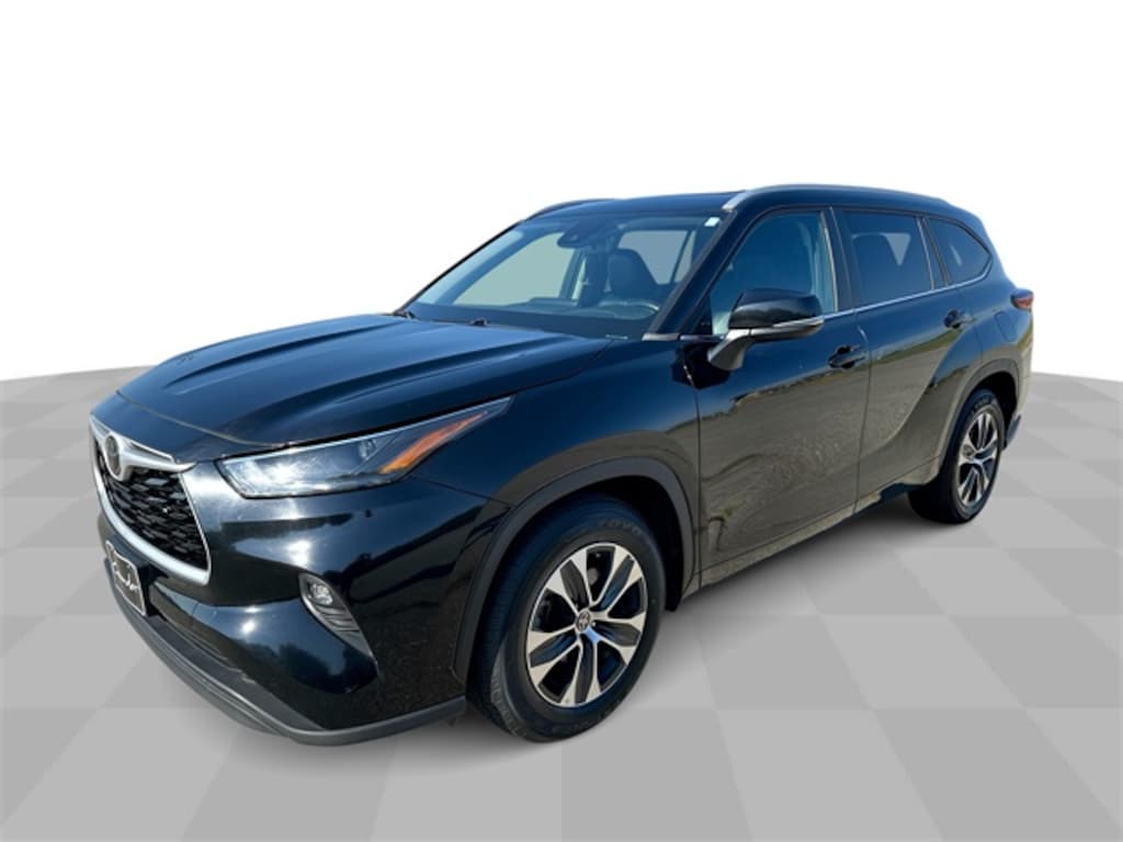 Used 2023 Toyota Highlander XLE SUV