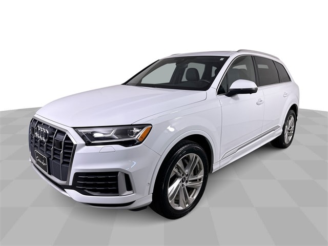 2021 Audi Q7 55 Premium Plus's photo