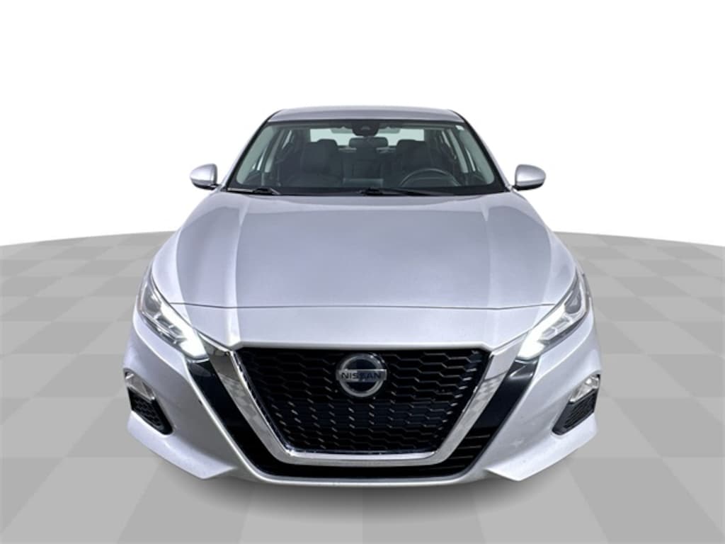 Used 2022 Nissan Altima 2.5 SV Sedan