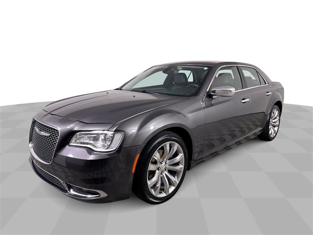 2018 Chrysler 300 Limited's photo