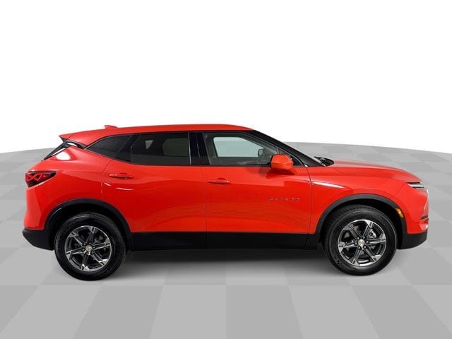 2025 Chevrolet Blazer 2LT - Photo 9