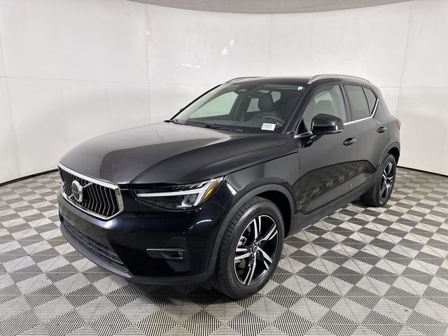 Onyx Black Metallic 2023 Volvo XC40 SUV / Crossover All-Wheel Drive Automatic