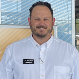 Staff member Chris Squires from e0ecea890464