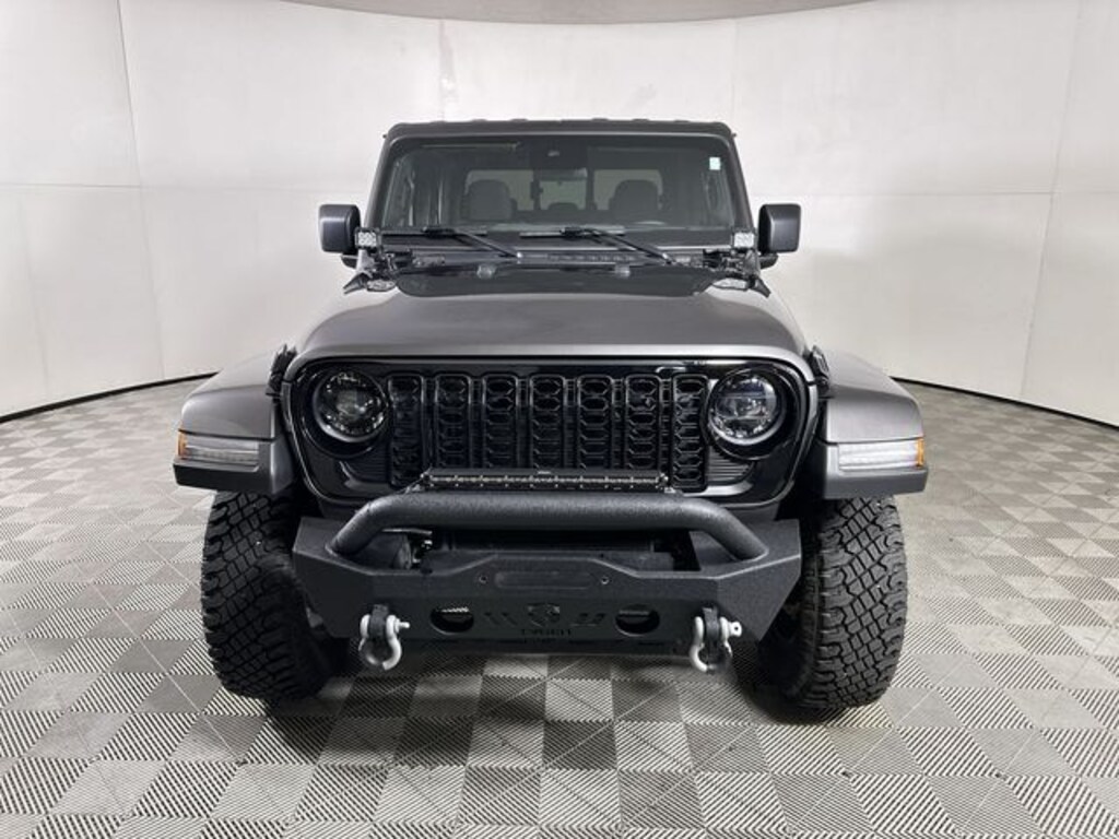 Used 2024 Jeep Gladiator Willys Truck