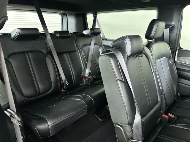 2024 Jeep Wagoneer L Series III - Photo 28