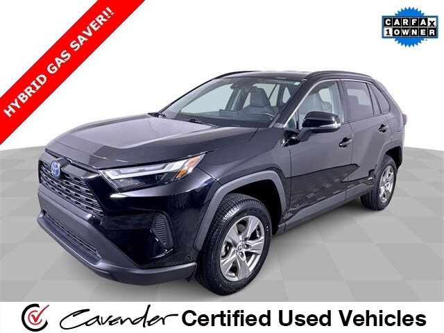 2023 Toyota RAV4 XLE's photo