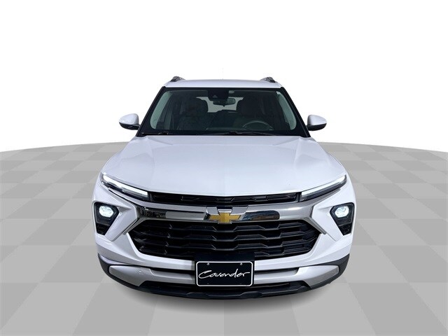 2024 Chevrolet Trailblazer LT photo 3