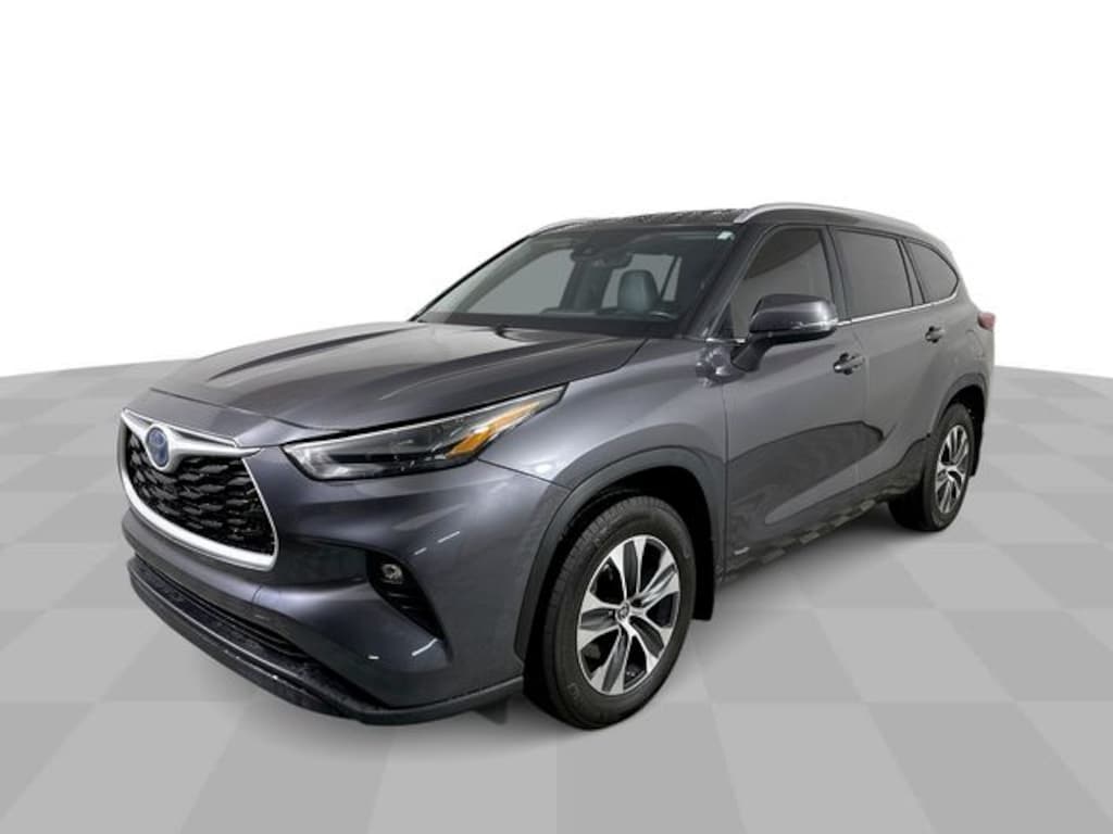 Used 2023 Toyota Highlander Hybrid XLE SUV