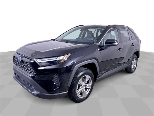 2023 Toyota RAV4 XLE's photo
