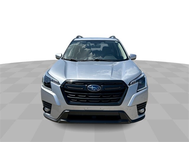 2023 Subaru Forester Premium photo 2