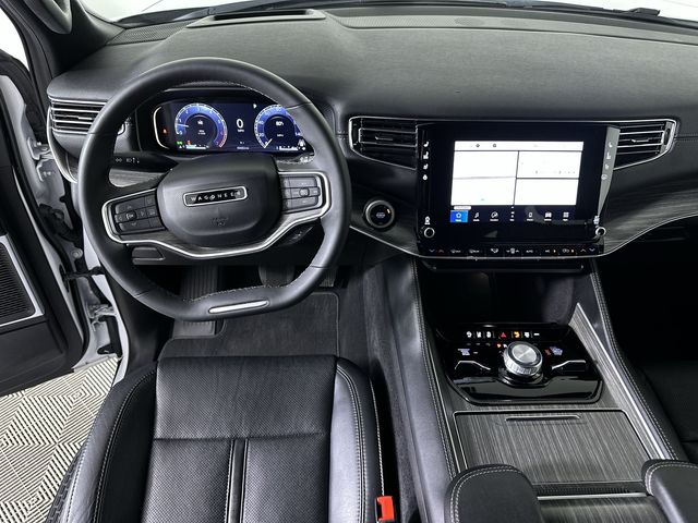 2024 Jeep Wagoneer L Series III - Photo 21