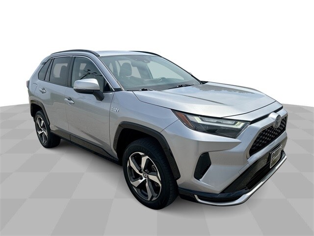 2022 Toyota RAV4 Prime SE photo 2