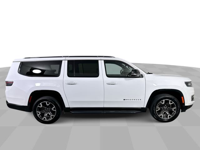 2024 Jeep Wagoneer L Series III - Photo 9