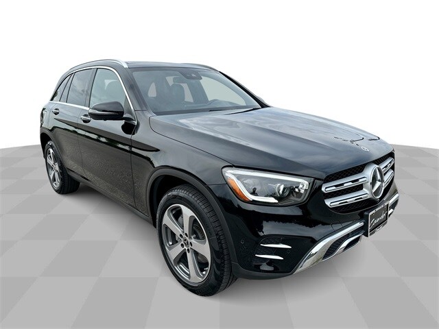 2022 Mercedes Benz GLC 300 4MATIC photo 2