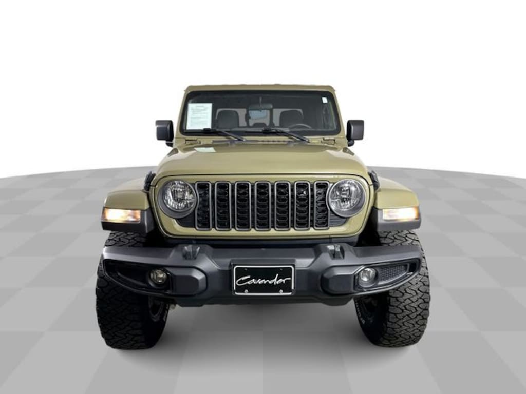 Used 2025 Jeep Gladiator Nighthawk Truck