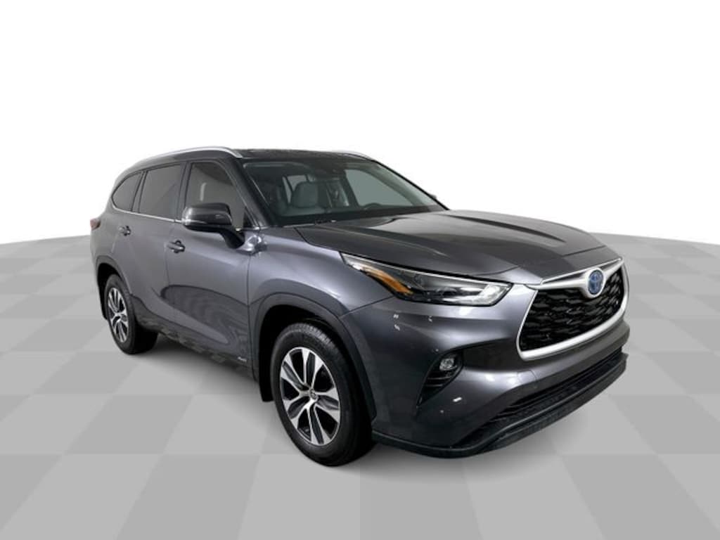 Used 2023 Toyota Highlander Hybrid XLE SUV
