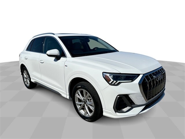 2024 Audi Q3 Premium S line photo 2