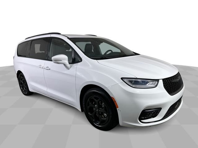 Used 2021 Chrysler Pacifica Hybrid Touring L with VIN 2C4RC1L73MR536028 for sale in Midwest City, OK