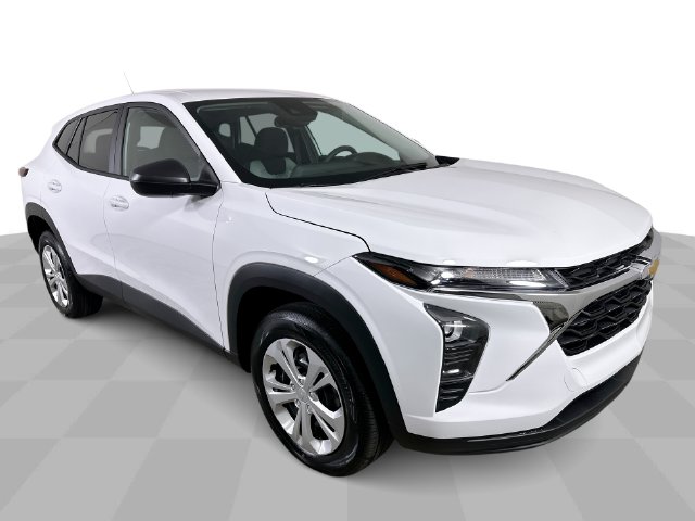 New 2026 Chevrolet Trax LS SUV