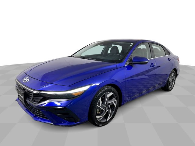  2025 Hyundai Elantra Limited FWD   