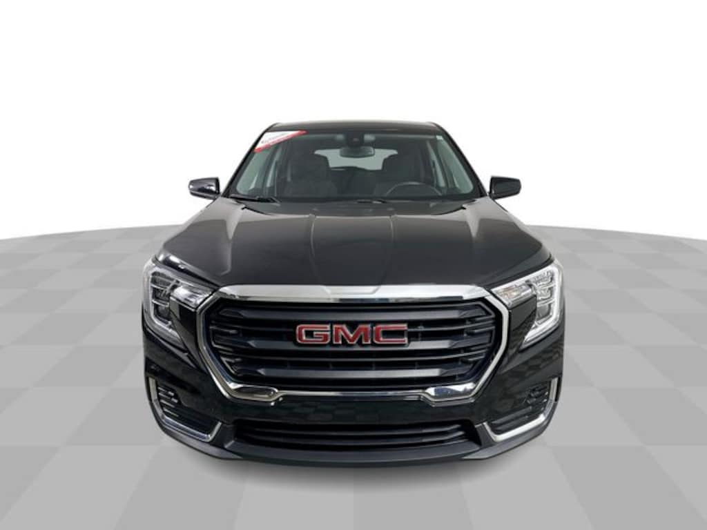 Used 2024 GMC Terrain SLE SUV