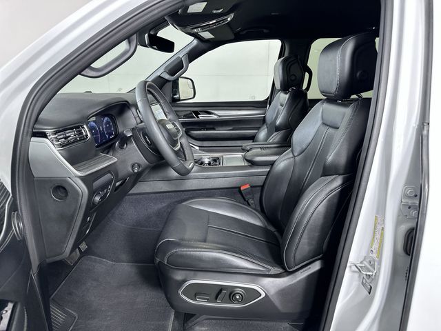 2024 Jeep Wagoneer L Series III - Photo 20