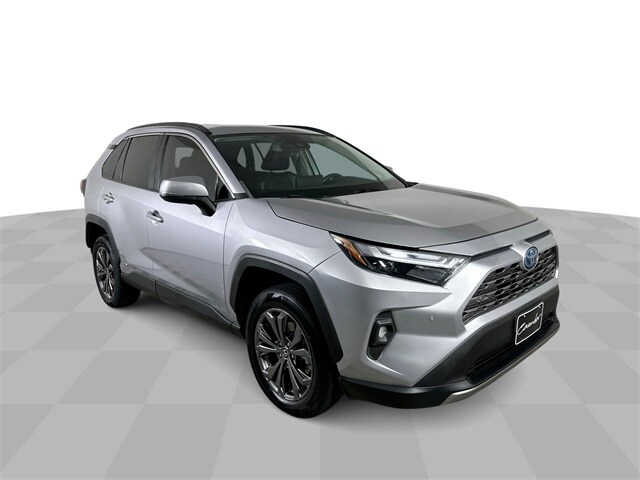 2022 Toyota RAV4 Hybrid Limited photo 2