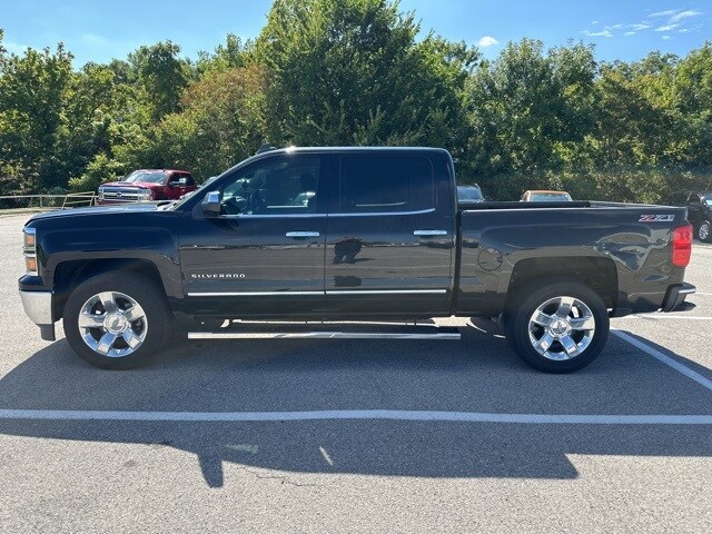 2015 Chevrolet Silverado 1500 LTZ photo 2