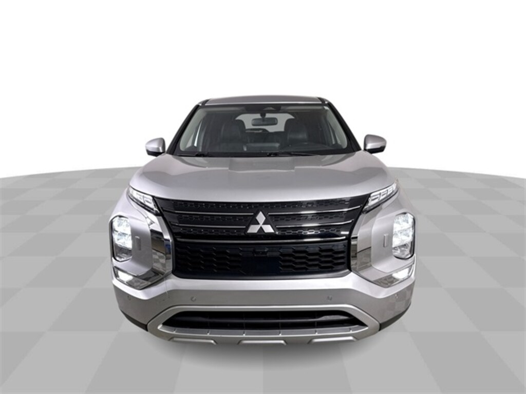 Used 2024 Mitsubishi Outlander SE SUV
