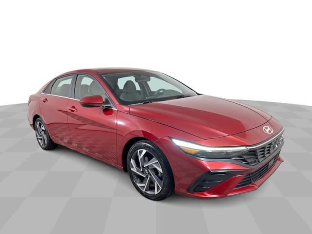 Used 2025 Hyundai Elantra SEL Convenience