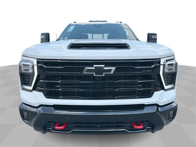 2026 Chevrolet Silverado 2500HD LTZ photo 3