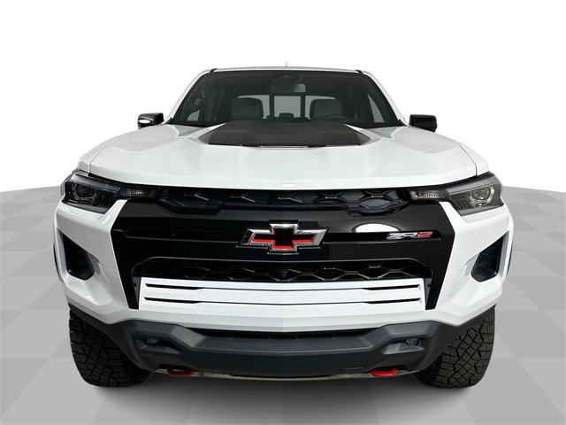 2026 Chevrolet Colorado ZR2 photo 3
