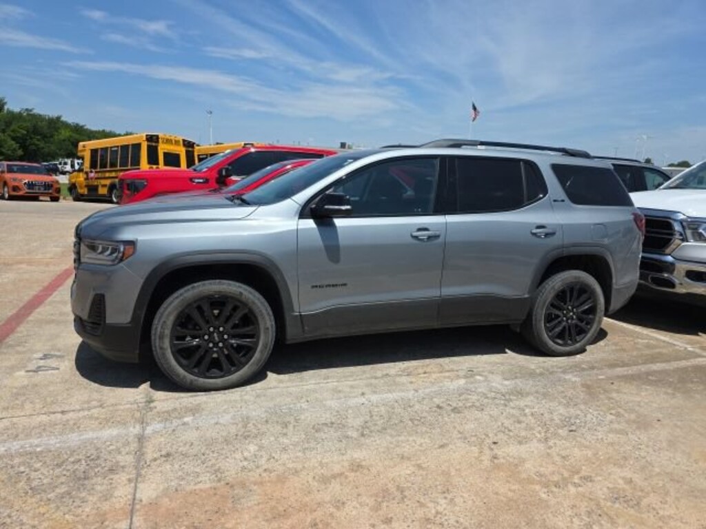 Used 2023 GMC Acadia SLE SUV