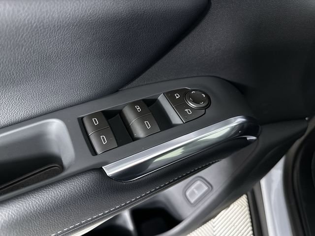 2026 Chevrolet Traverse LT - Photo 24
