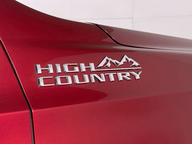 2025 Chevrolet Suburban High Country - Photo 34