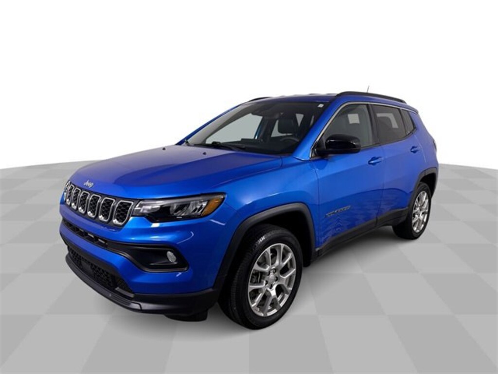Used 2024 Jeep Compass Latitude Lux