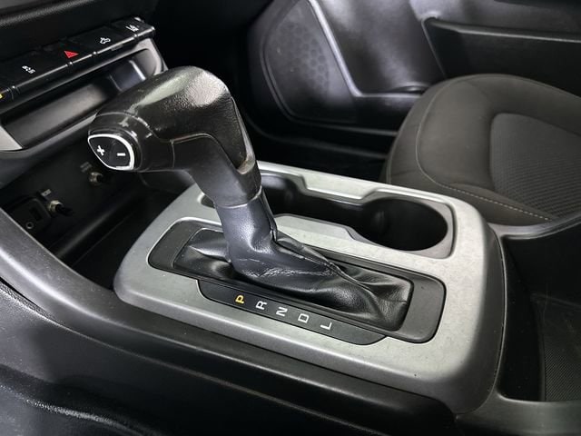 2021 Chevrolet Colorado LT - Photo 16