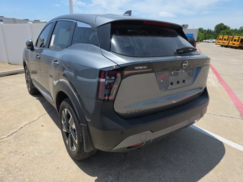 Used 2025 Nissan Kicks SV
