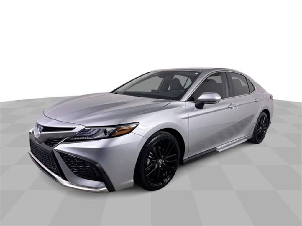 Used 2024 Toyota Camry Hybrid XSE
