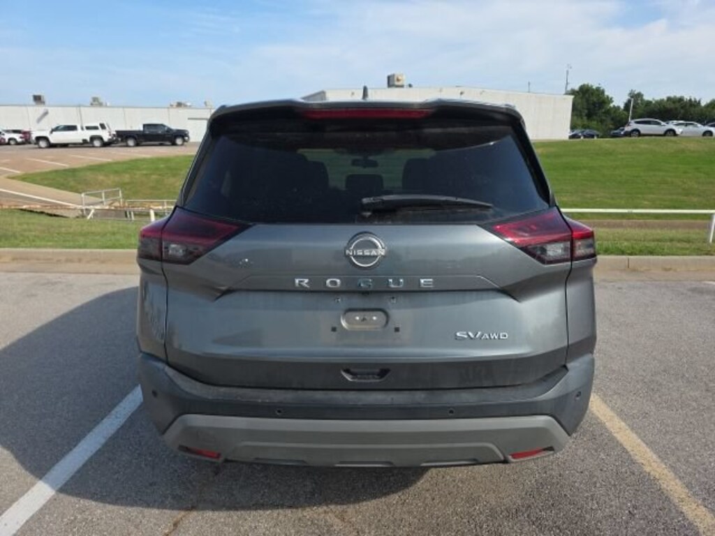 Used 2023 Nissan Rogue SV