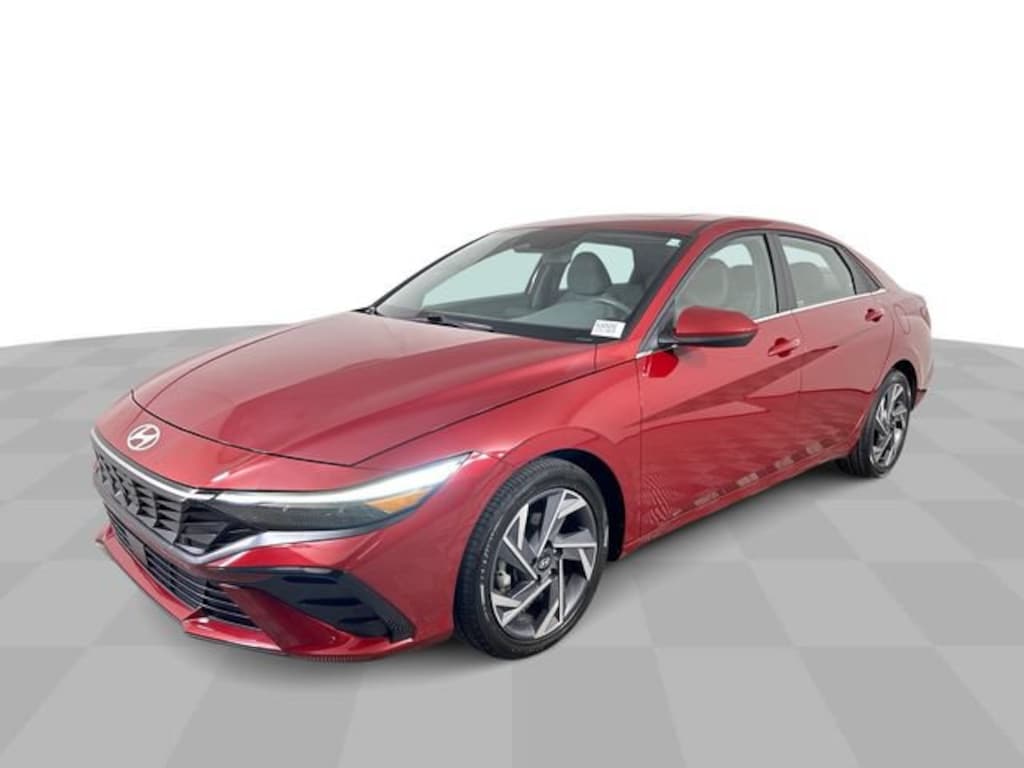 Used 2025 Hyundai Elantra SEL Convenience