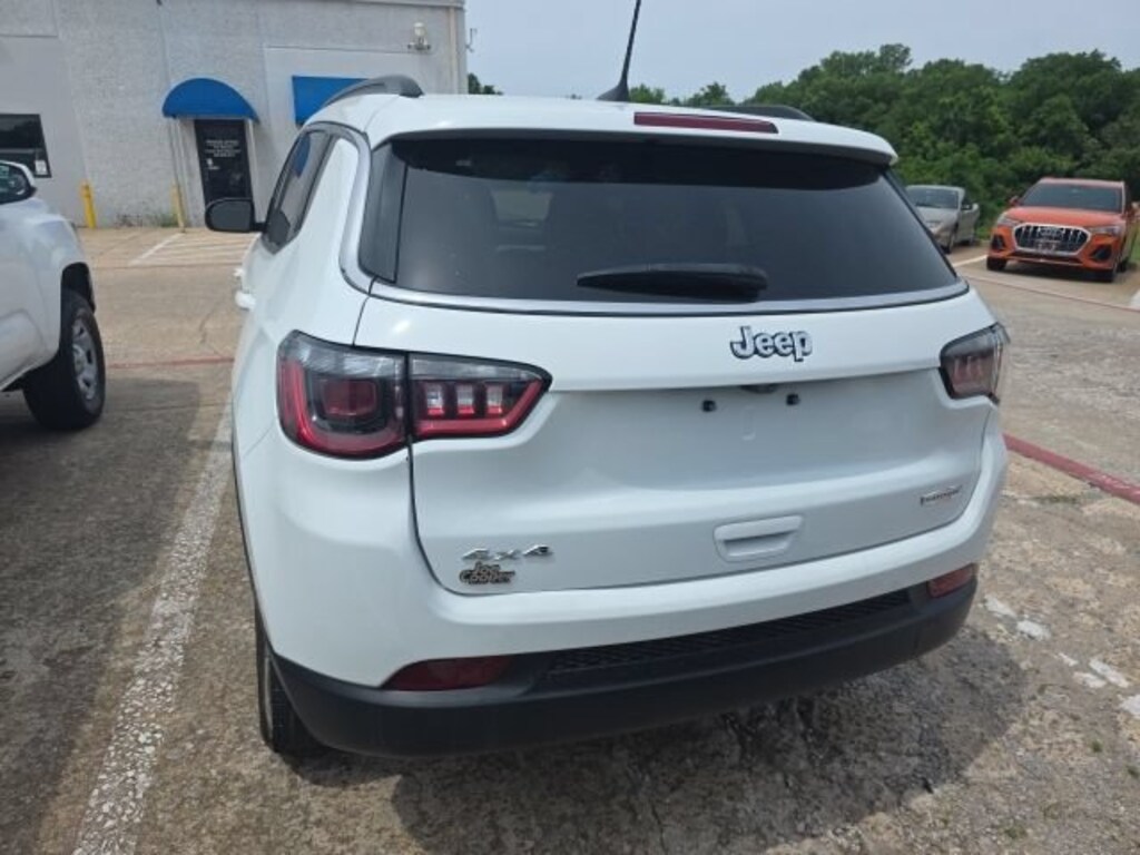 Used 2025 Jeep Compass Latitude