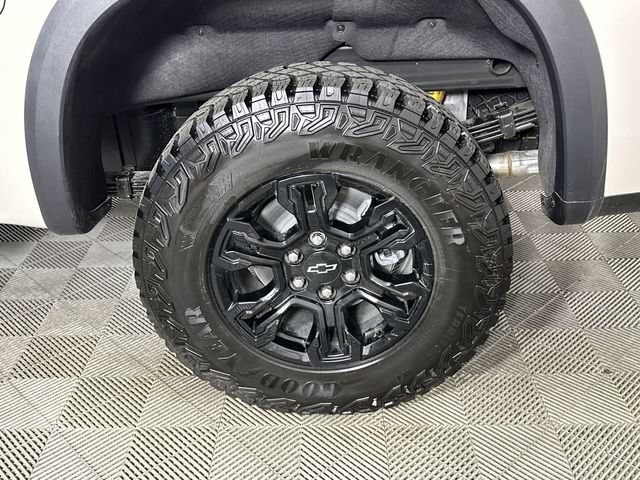 2026 Chevrolet Silverado 1500 ZR2 - Photo 35
