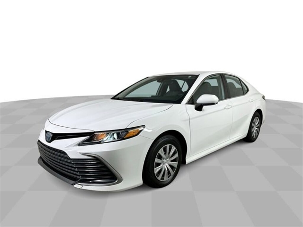 Used 2022 Toyota Camry Hybrid LE