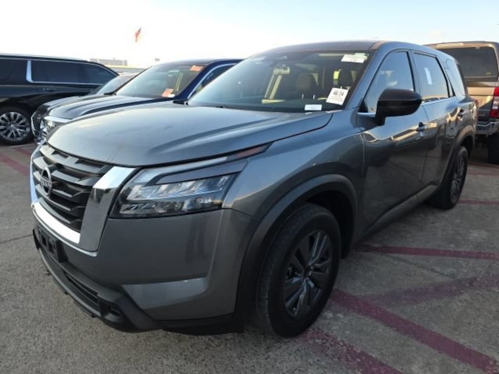 Used 2023 Nissan Pathfinder S