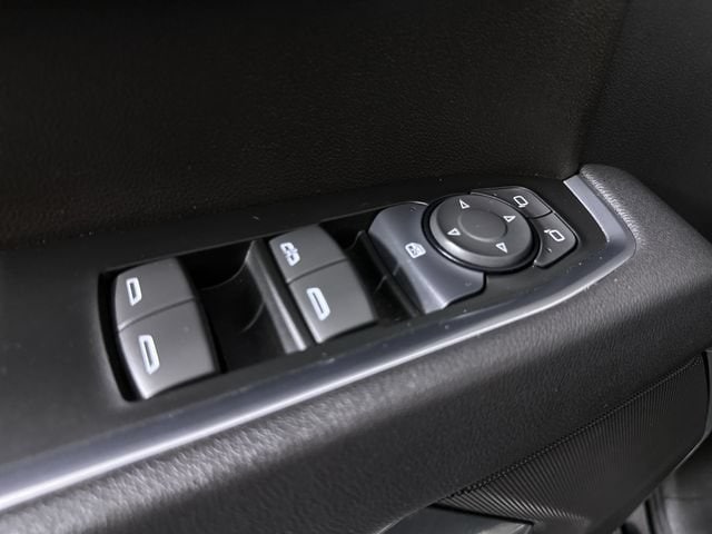 2025 Chevrolet Silverado 1500 LT - Photo 24
