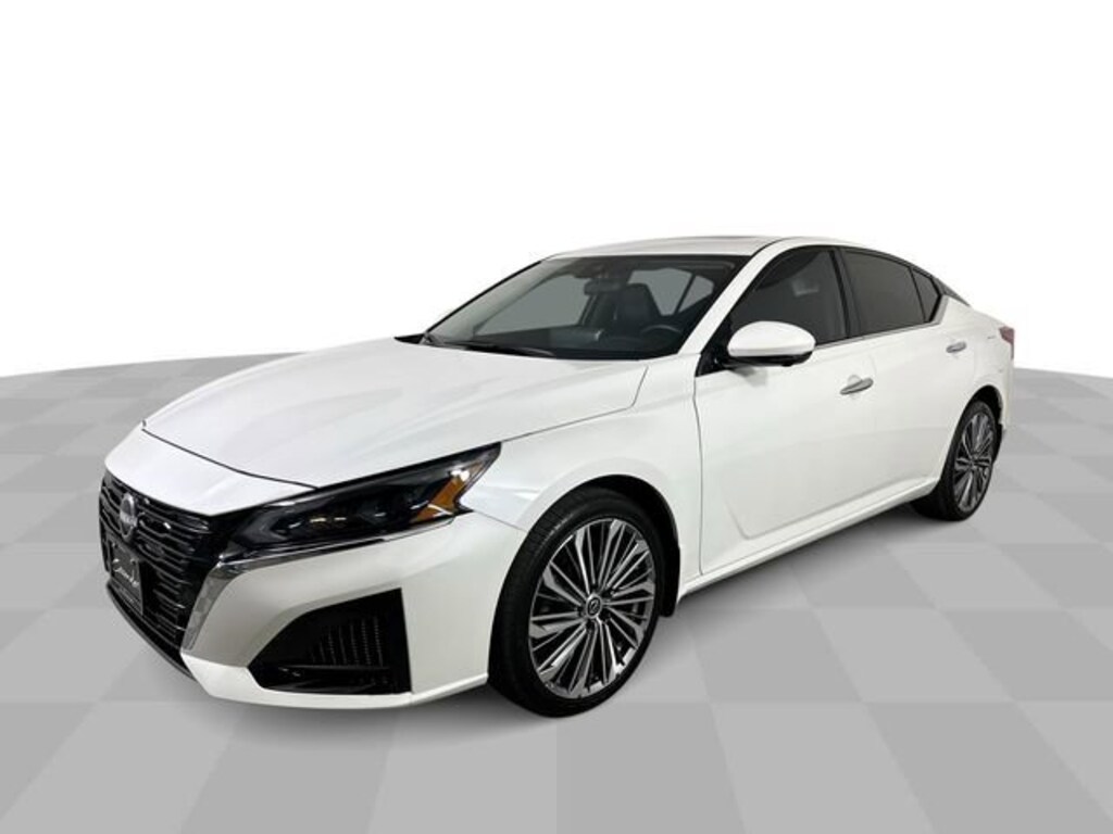 Used 2024 Nissan Altima 2.5 SL