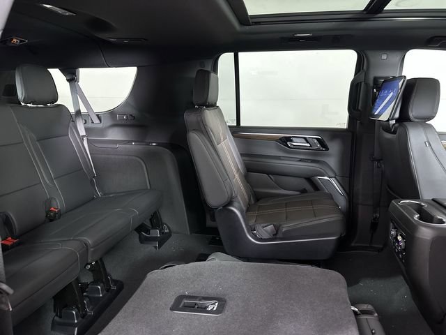 2025 Chevrolet Suburban High Country - Photo 29