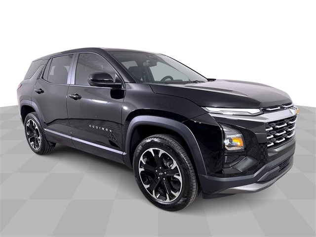 2026 Chevrolet Equinox LT photo 2