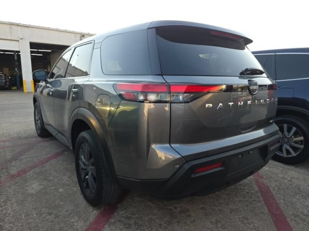 Used 2023 Nissan Pathfinder S